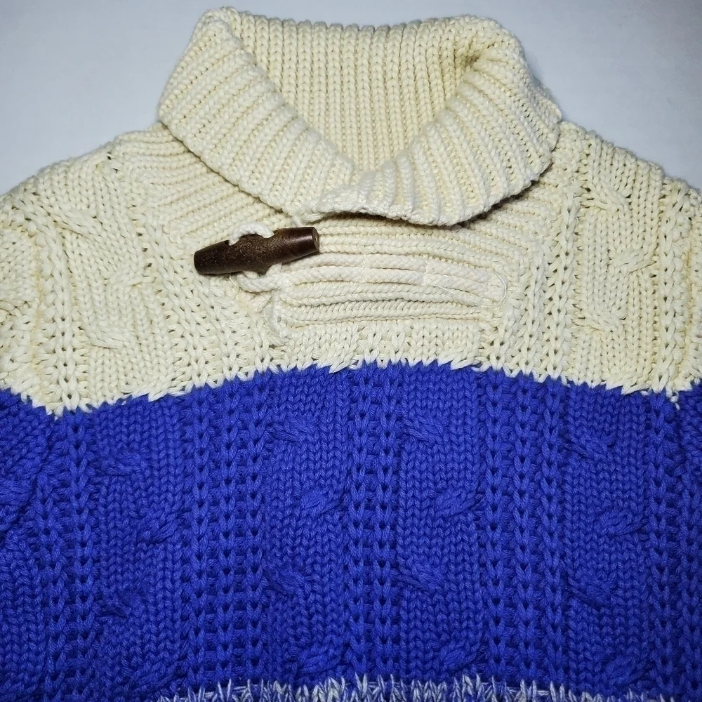 Baby gap blue and cream mock neck toggle cable knit sweater Sz 3T